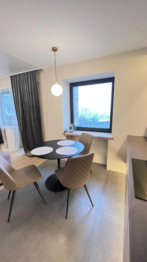 2 Room Modern Apartment View Днепър Екстериор снимка
