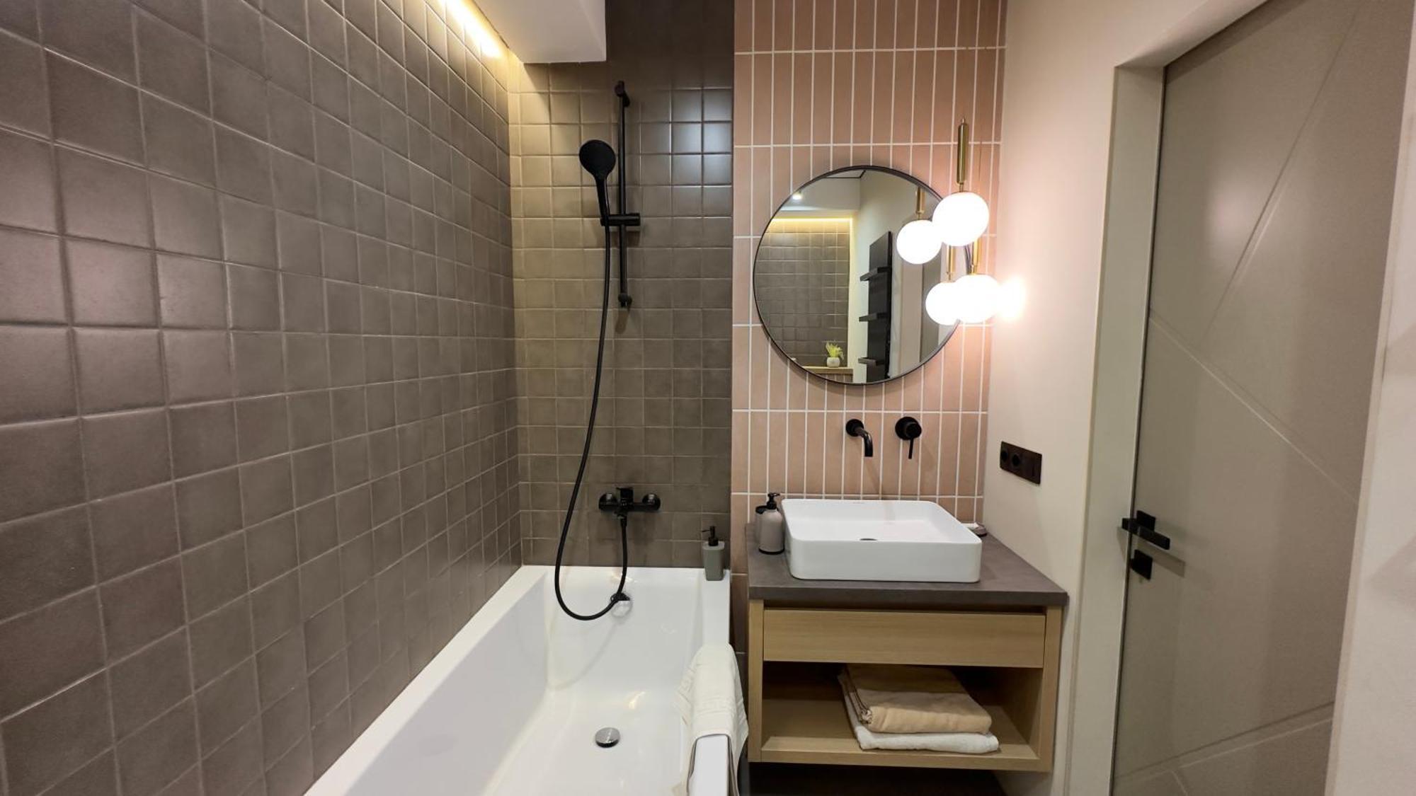2 Room Modern Apartment View Днепър Екстериор снимка